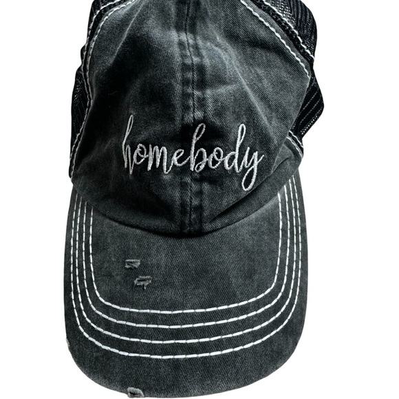 D & Y DAVID & YOUNG Woman’s  "HOMEBODY" Hat Black Snapback Adjustable Distressed - Picture 2 of 6